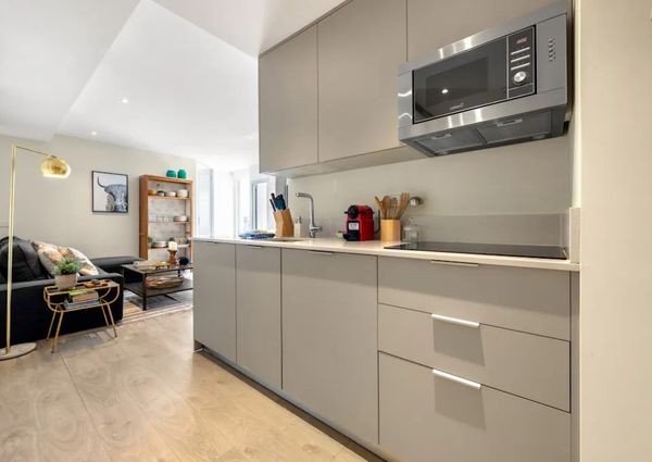 Calle Gonzalo de Córdoba, Madrid, Community of Madrid 28010