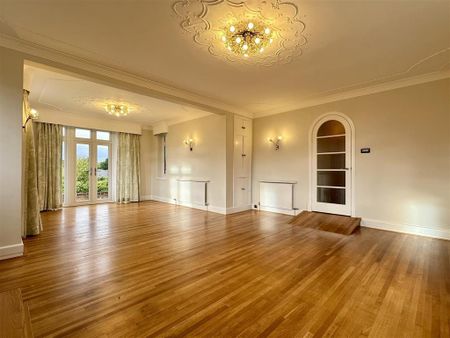 5 bedroom detached house to rent - Photo 3