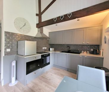 2 bedroom barn conversion to rent - Photo 6