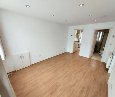 1 bedroom bungalow to rent - Photo 2