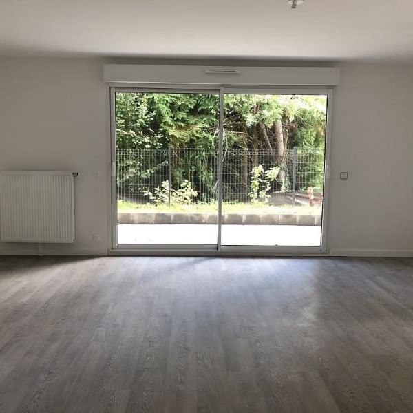 Location Appartement 4 pièces 88m² LE MESNIL ESNARD 76240 - Photo 1