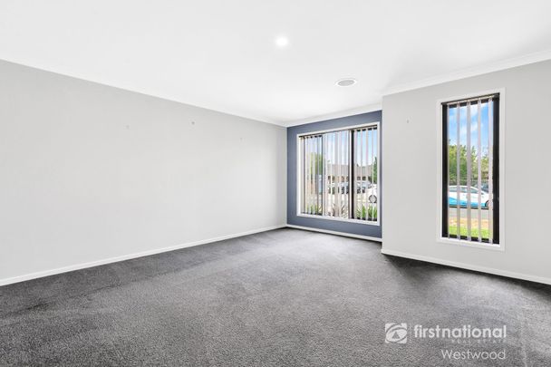 14 Buffalo Crescent, 3024, Manor Lakes Vic - Photo 1