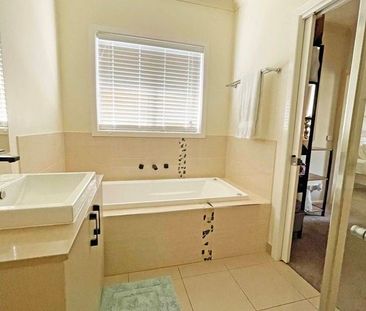 Where Space, Style, and Serenity Align - Photo 2