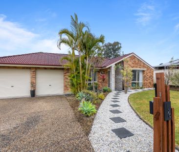 STUNNING FAMILY HOME IN A QUIET CUL DE SAC - Photo 6