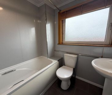 2 bedroom maisonette to rent - Photo 6