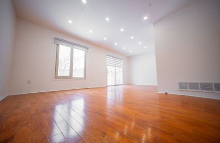 For Lease - 3932 Rushton Crescent, Mississauga, Ontario - Photo 4