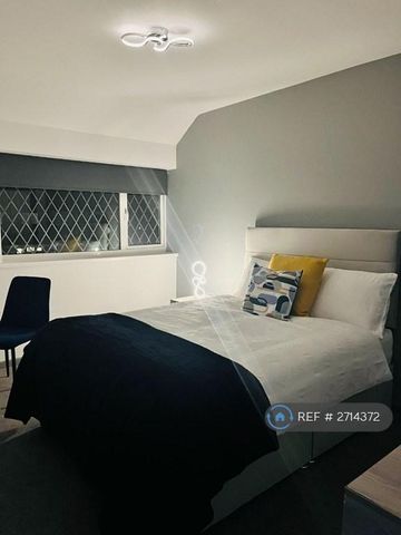 1 bedroom in a house share to rent - Photo 5