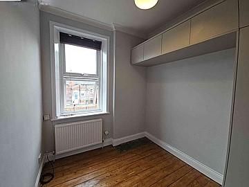 4 bedroom flat to rent - Photo 3