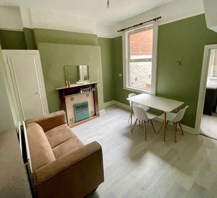 Camden Street, Room 5, All bills included, BT96UA, Belfast - Photo 1