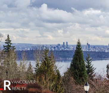 Condo in West Vancouver, BC - Photo 4