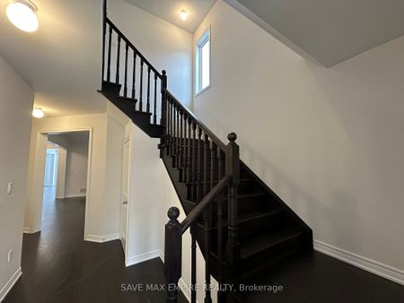 Detached Home For Lease | X8123118 - Photo 4