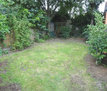 2 Bed Flat, Murray Road, W5 - Photo 1