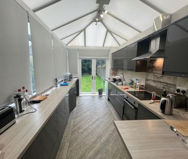 7 bedroom semi-detached house to rent - Photo 6