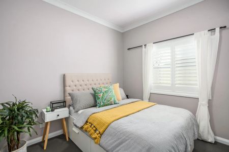 38 Railway Street, - Photo 2