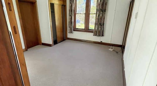 3 Bedroom close to Pourerere Beach - Photo 1