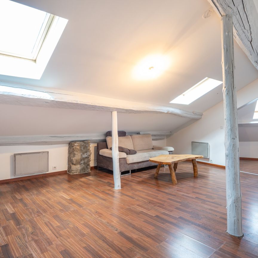 Location Appartement 2 pièces 45m² VALGELON LA ROCHETTE 73110 - Photo 1