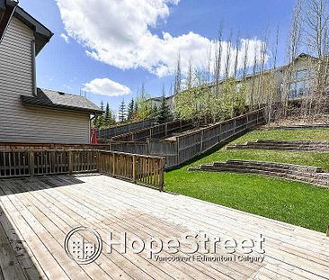 51 St. Moritz Terrace SW, Calgary - Photo 1