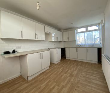 Ashworthy Close, HuLL - Photo 1