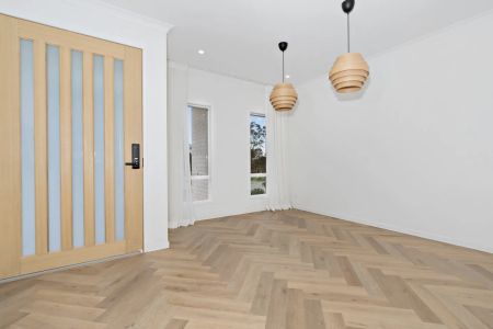 Immaculate Family Home in a Peaceful Upper Kedron Pocket - Photo 3