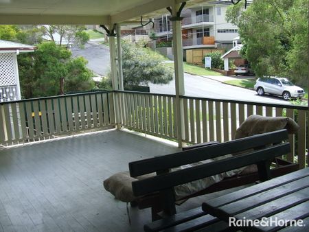 Charming 4-Bedroom Family Home in Leafy Taringa - Photo 5