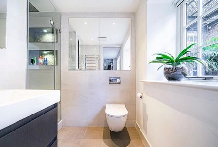 3 bedroom flat to rent - Photo 5