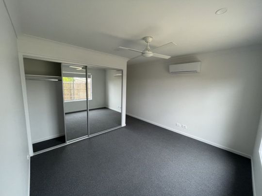 Stylish, Modern & Compact Family Home - Photo 1