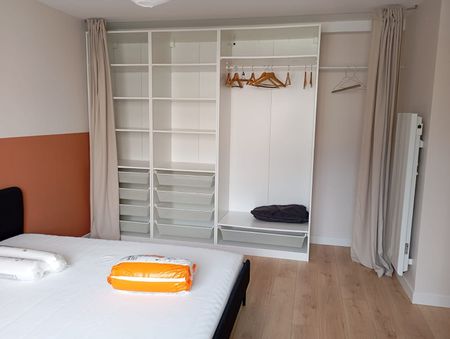 Location Appartement 4 pièces 83m² - Photo 2