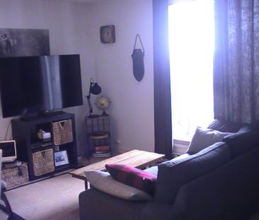 Promo - Beau 4 1/2 Vieux Longueuil style condo à louer - Béton - Photo 4