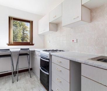 Moodie Court, Kilmarnock - Photo 2