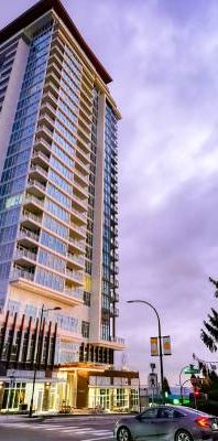 Luxury Sub-Penthouse | 2 Bed, 2 Bath + 2 Parking | Stunning Views - Photo 1