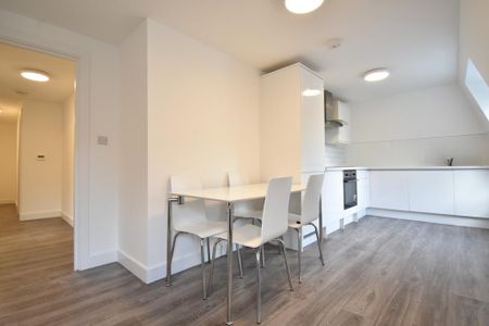 2 bedroom flat to rent - Photo 4