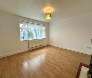 3 bedroom terraced house to rent - Photo 6