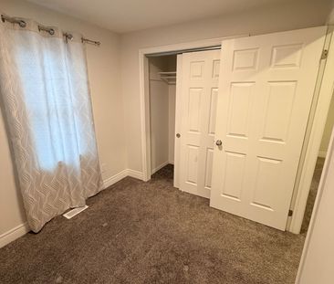 For Lease - 23 Hazel Street, St. Catharines, Ontario - Photo 4