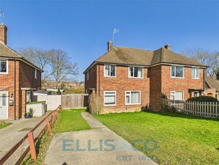 3 bedroom semi-detached house to rent - Photo 3
