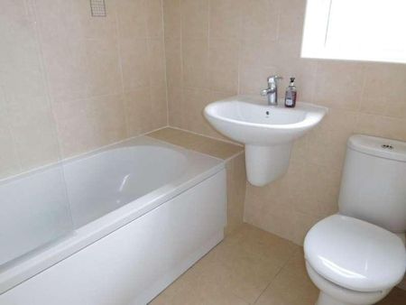 Hillfield, Monkseaton, Whitley Bay, NE25 - Photo 5