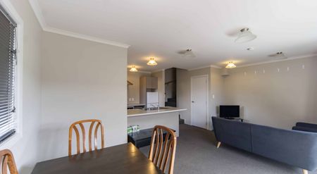 Double storied apartment with an easy walk to city centre - Photo 4