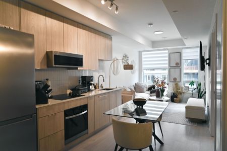 For Lease - 2501 Saw Whet Boulevard Unit# 520, Oakville, Ontario - Photo 2