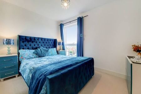 2 Bed Flat, Lyon Road, HA1 - Photo 5
