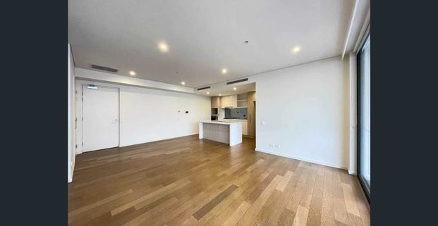 Modern and Stylish Apartment in Prime Mascot Location - Photo 1