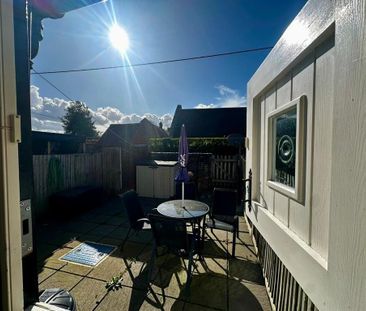 2 bedroom terraced house to rent - Photo 3