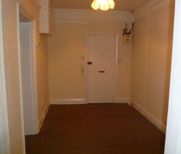 OIRO £1,500 pcm - Available Now - Unfurnished - Photo 3