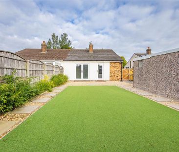2 bedroom bungalow to rent - Photo 2