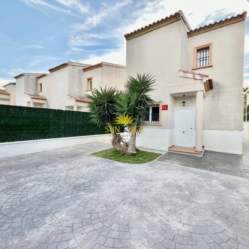 TWO-BEDROOM VILLA – GUARDAMAR DEL SEGURA - Photo 2