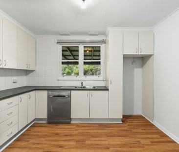 Three-bedroom home in O'Connor - Photo 3