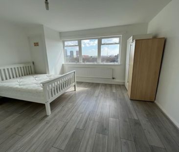 3 bedroom maisonette to rent - Photo 5