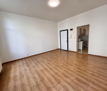 À LOUER – Studio lumineux au cœur de Bruxelles – 2e étage - Photo 5