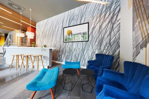 Platinum Studio - Photo 1