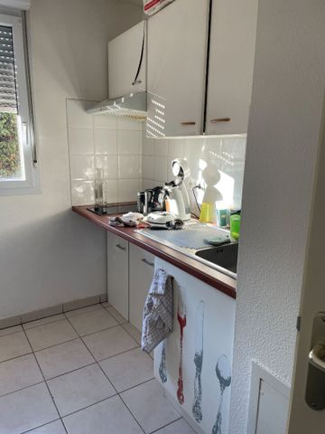 Location Appartement 2 pièces 45m² - Photo 3
