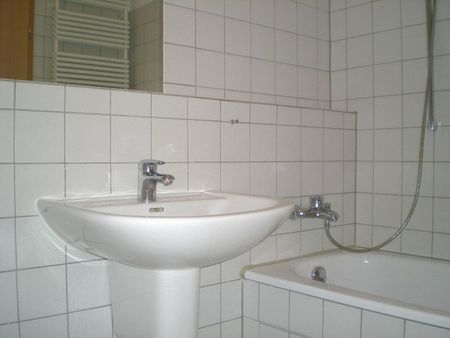 Saargemünder Str. 24-40, WE 05, Freundliche, helle 2-Zimmer-Wohnung mit Wintergarten und EBK - Photo 4