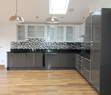 4 bedroom house to rent - Photo 2
